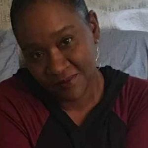 Meet your Posher, Roxanne